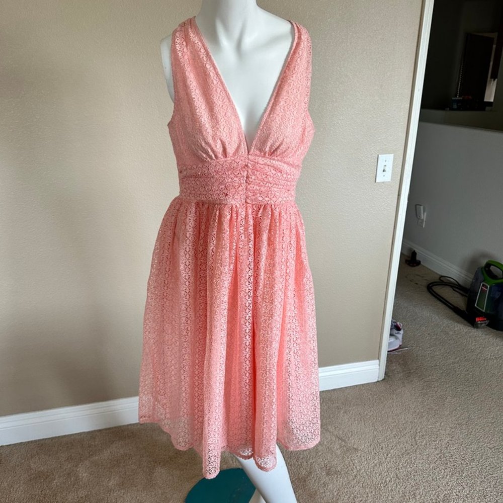 Area Stars Pink Lace Dress